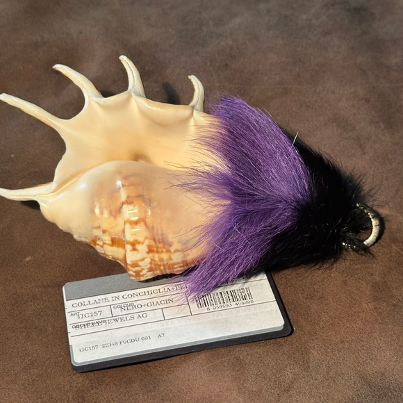 PRADA SHELL AND FUR PENDANT missing cord - Picture 10 of 16